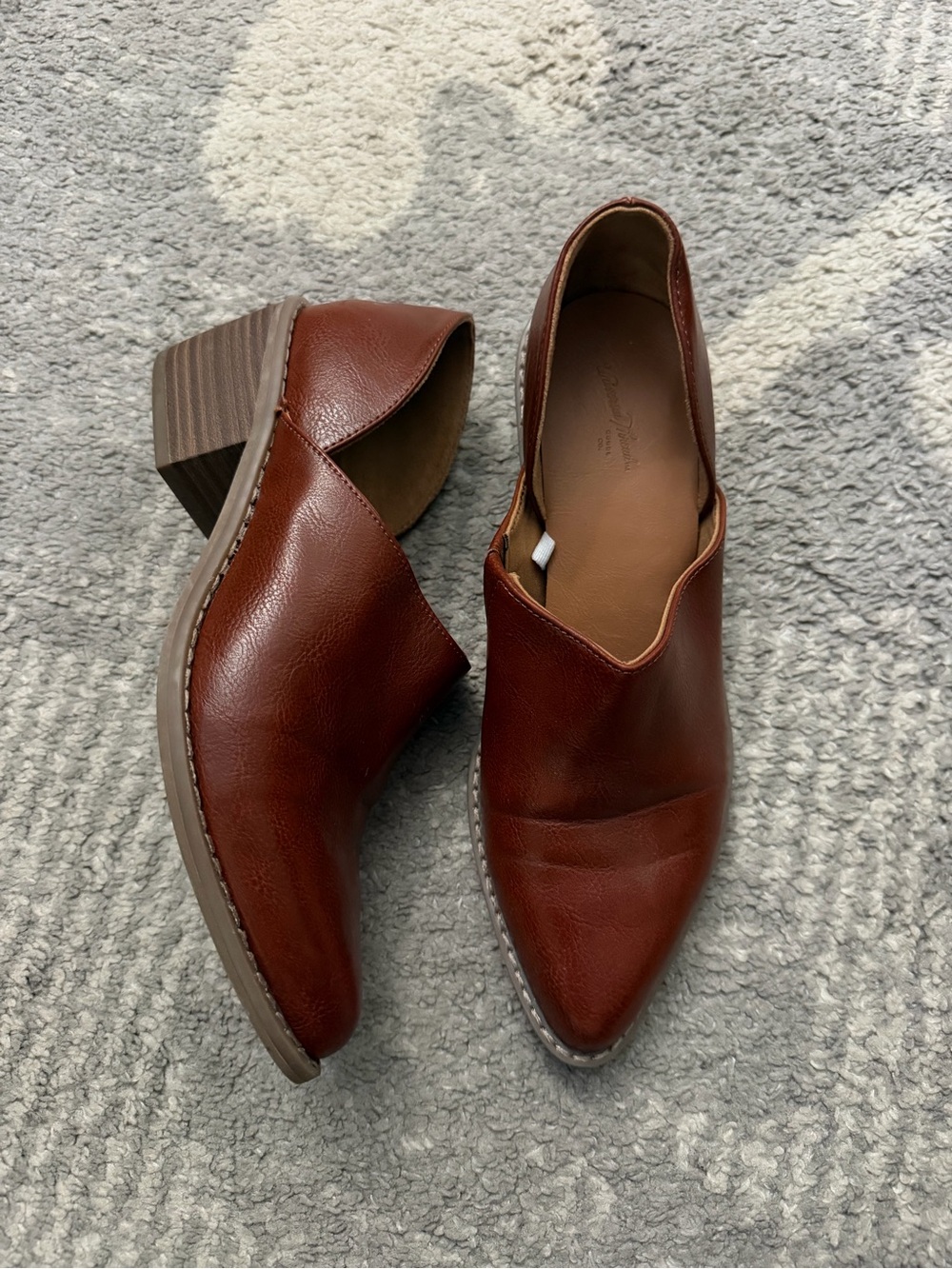 🍁 Pointed Toe Brown faux Leather Slip-On Shoes